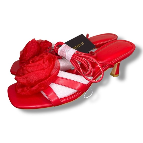 New Size 8 Forever 21 Red Open Toe Kitten Heels Bow On Toe Strappy Design - Picture 1 of 13